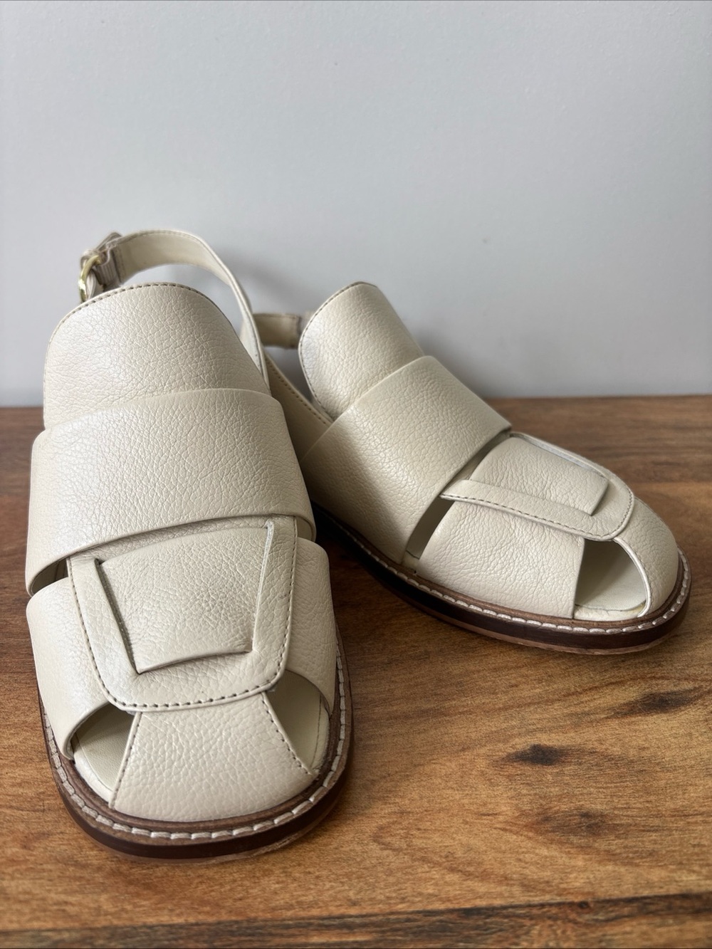 Free people, Libby Fisher creamy leather basket block, weave sandals, size 10